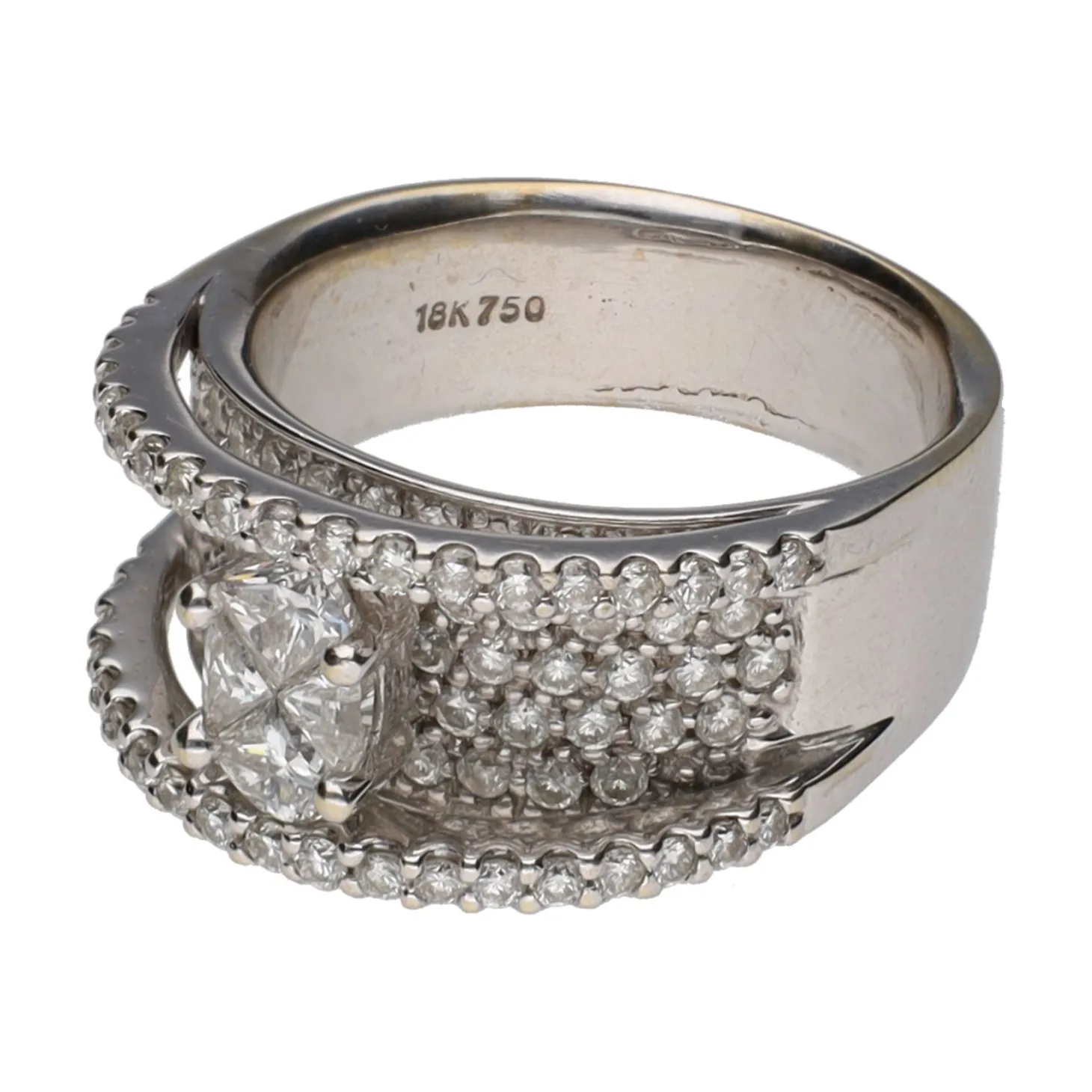 ANILLOS / SORTIJAS Sortija en oro blanco y diamantes. Talla 17.