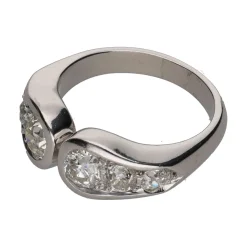 ANILLOS / SORTIJAS Sortija en oro blanco con brillantes. Talla 10.