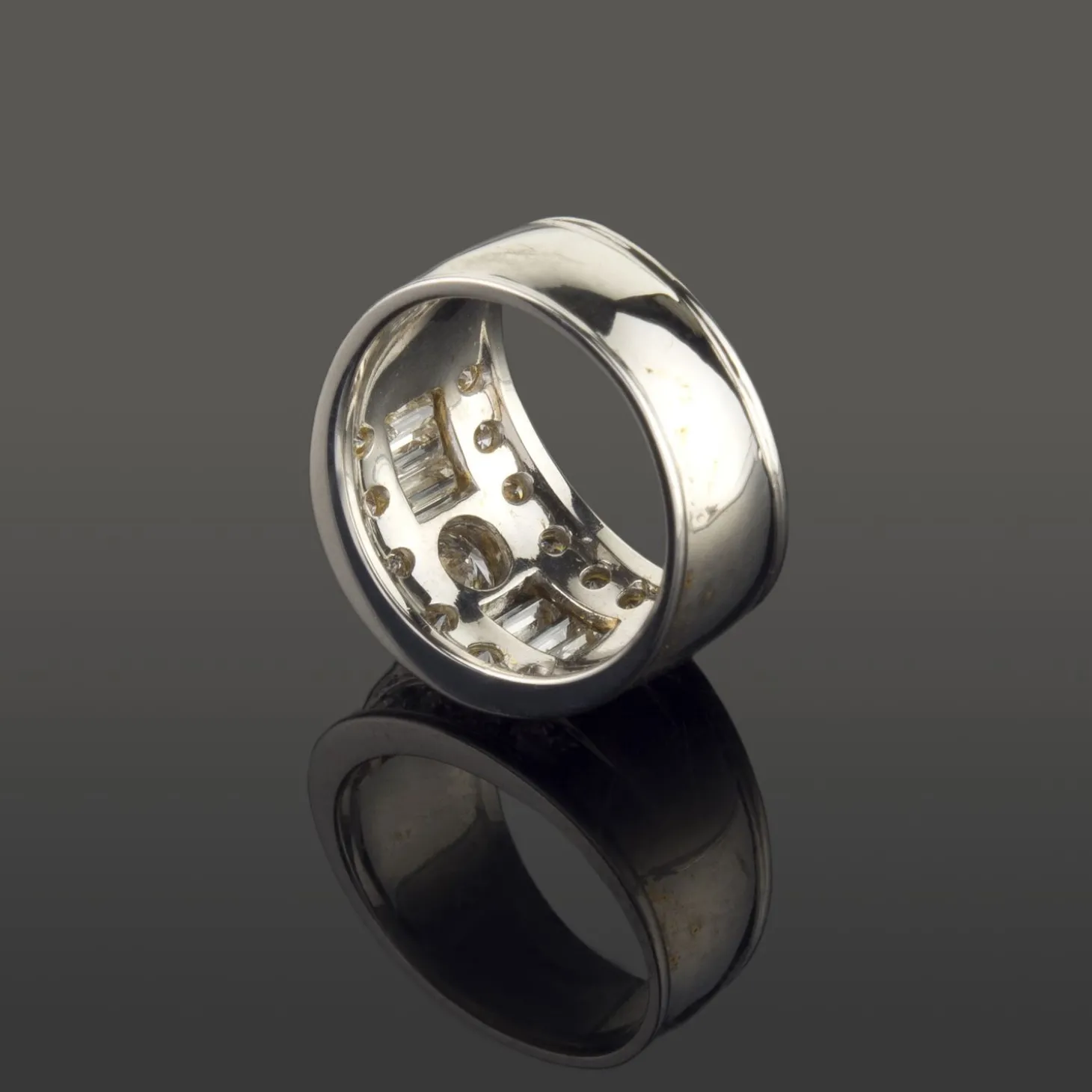 ANILLOS / SORTIJAS Sortija en oro blanco con brillantes y diamantes
