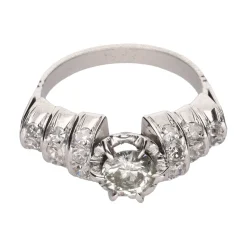 ANILLOS / SORTIJAS Sortija en oro blanco con diamantes.
