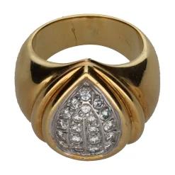 ANILLOS / SORTIJAS Sortija en oro amarillo con cuajado de brillantes. Talla 9.