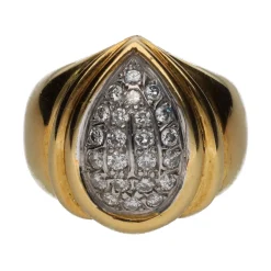 ANILLOS / SORTIJAS Sortija en oro amarillo con cuajado de brillantes. Talla 9.