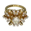 ANILLOS / SORTIJAS Sortija en oro amarillo con brillante central y detalles con brillantes. Talla 7.