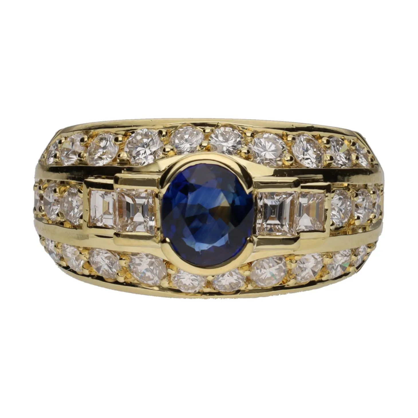 ANILLOS / SORTIJAS Sortija en oro amarillo con zafiro y diamantes naturales. Talla 15.