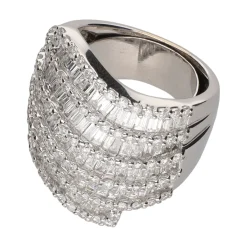 ANILLOS / SORTIJAS Sortija en oro blanco con diamantes naturales. Talla 11.