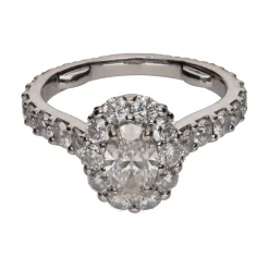 ANILLOS / SORTIJAS Sortija firmada por graff en oro blanco con brillantes. Talla 5.