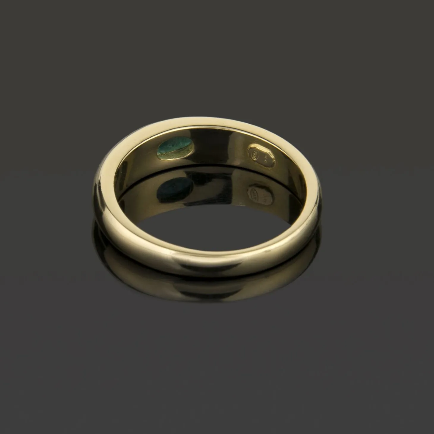 ANILLOS / SORTIJAS Sortija media caña oro amarillo y esmeralda