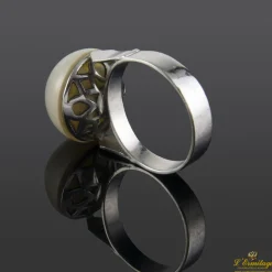 ANILLOS / SORTIJAS Sortija oro blanco con media perla cultivada