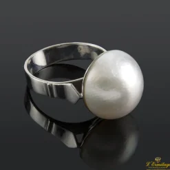 ANILLOS / SORTIJAS Sortija oro blanco con media perla cultivada