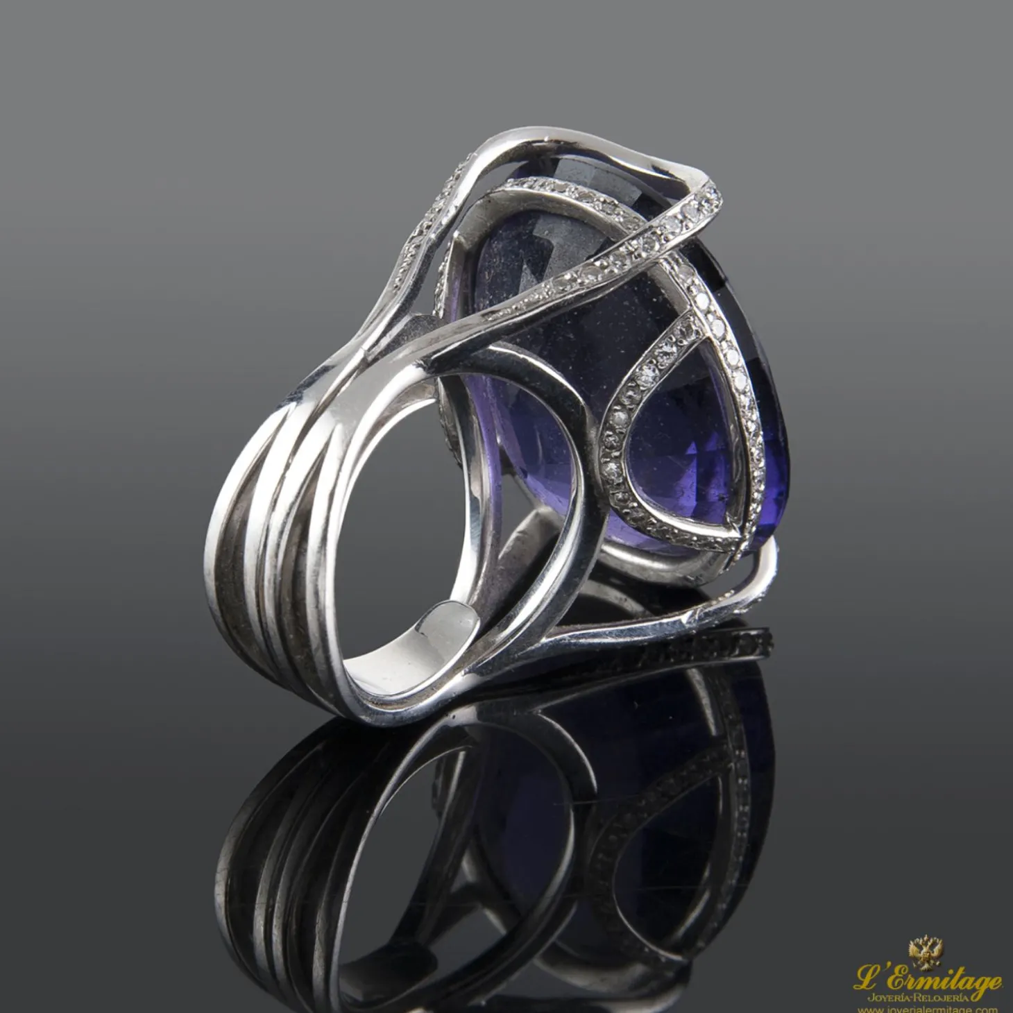 ANILLOS / SORTIJAS Sortija oro blanco amatista y diamantes