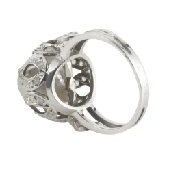 ANILLOS / SORTIJAS Sortija oro blanco perla y diamantes.