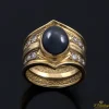 ANILLOS / SORTIJAS Sortija oro amarillo zafiro cabuchón y diamantes
