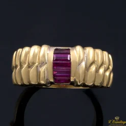 ANILLOS / SORTIJAS Sortija oro amarillo y rubíes