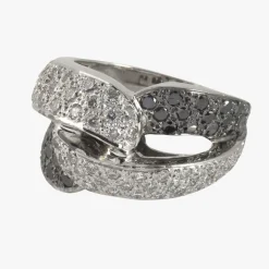 ANILLOS / SORTIJAS Sortija oro blanco con diamantes naturales.