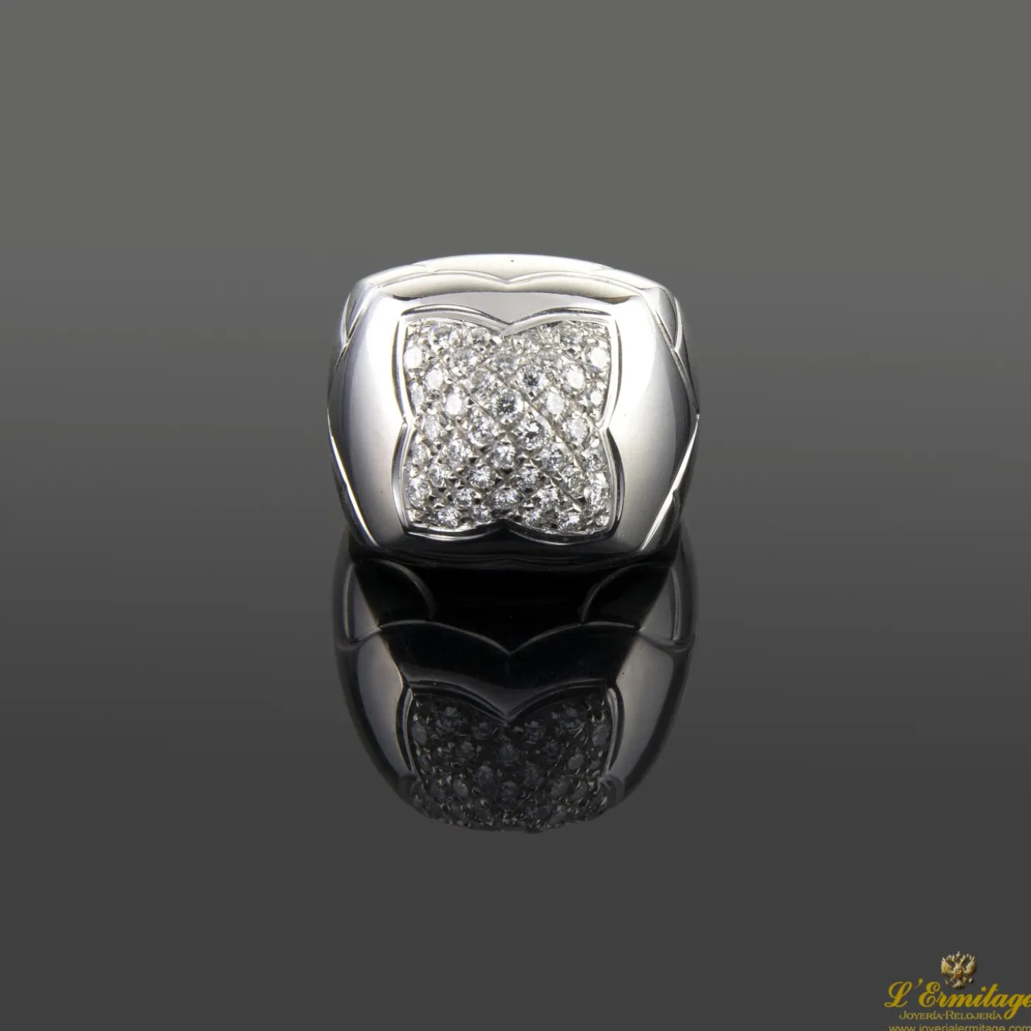 ANILLOS / SORTIJAS Sortija oro blanco y diamantes.