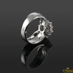 ANILLOS / SORTIJAS Sortija oro blanco rosetón de diamantes