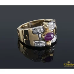 ANILLOS / SORTIJAS Sortija oro amarillo rubí cabuchón y diamantes