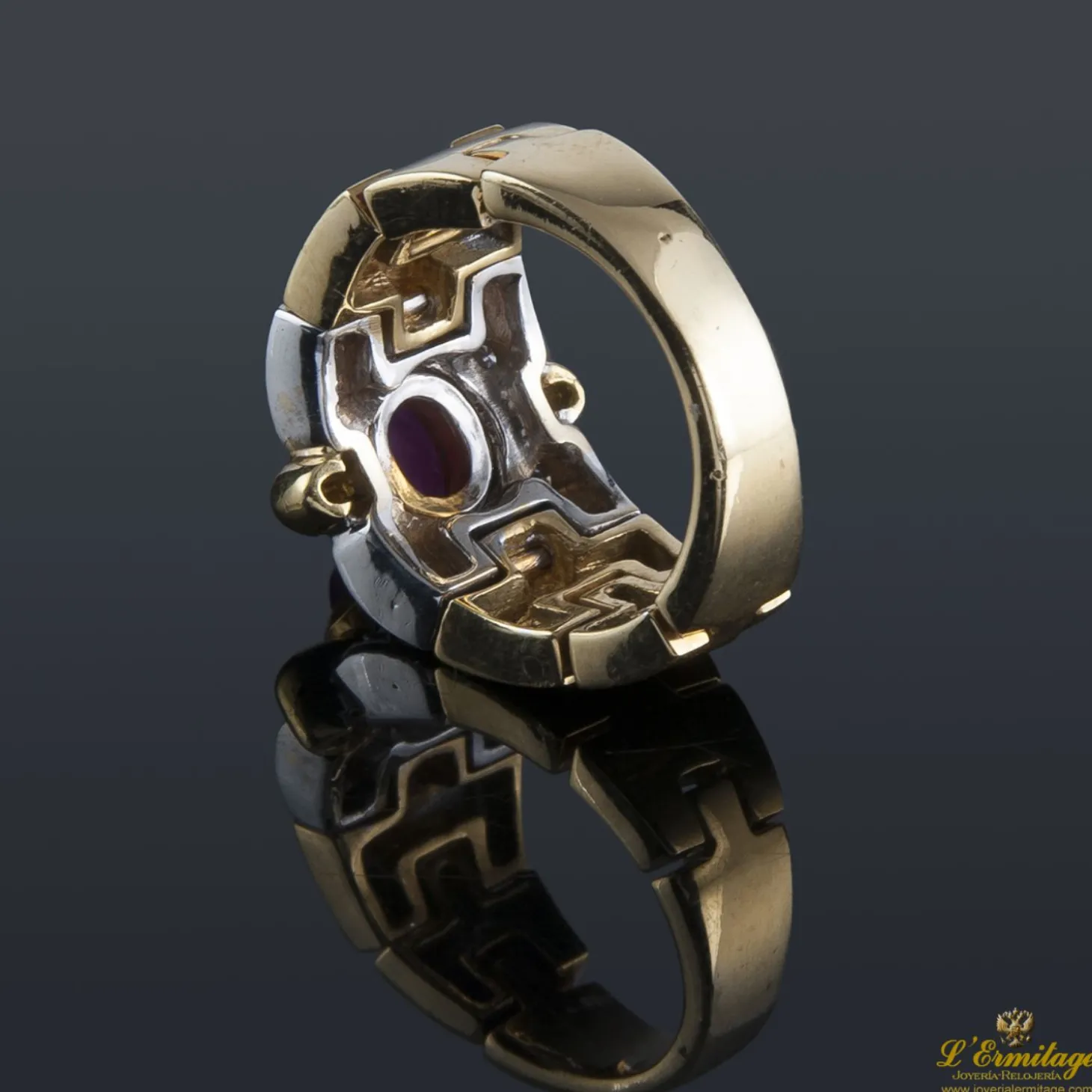 ANILLOS / SORTIJAS Sortija oro amarillo rubí cabuchón y diamantes