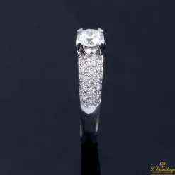 ANILLOS / SORTIJAS Sortija oro blanco y diamantes color g, pureza si1 y peso 0,50 cts.