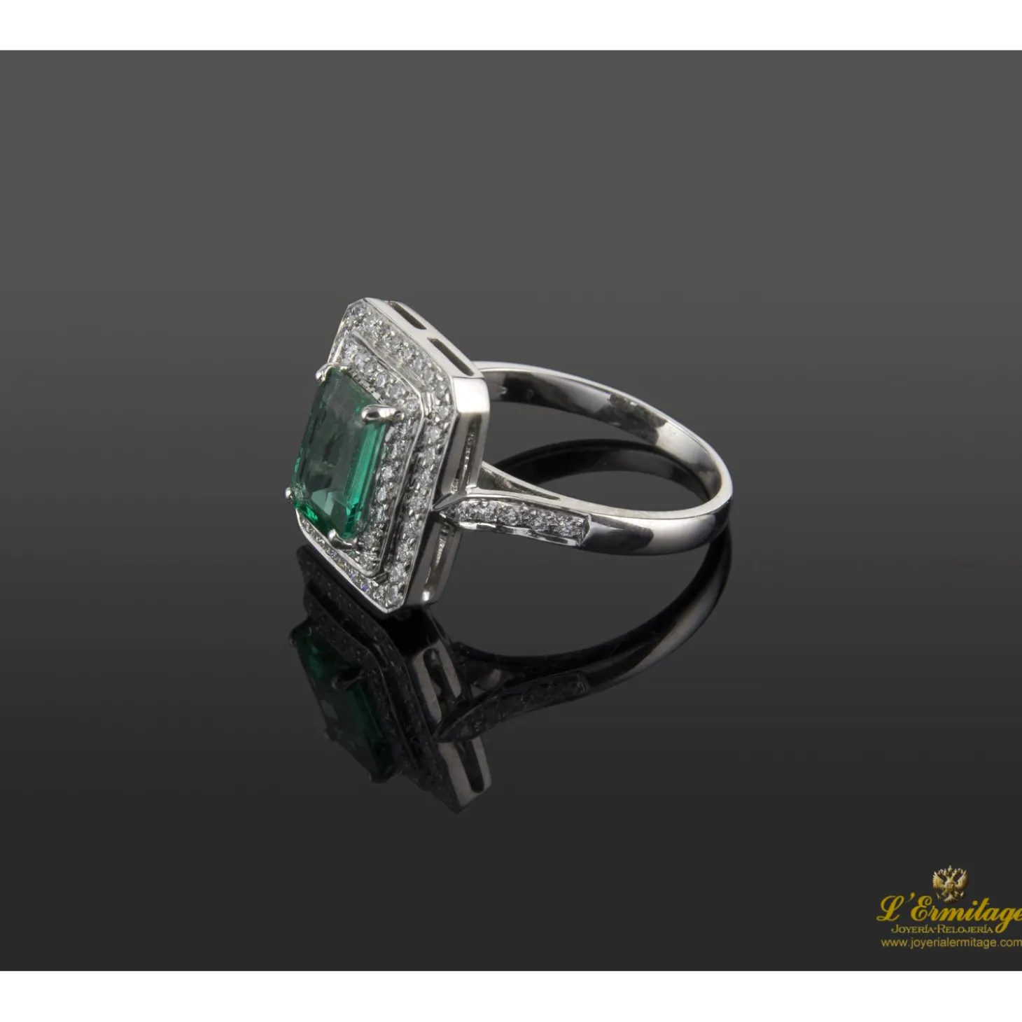 ANILLOS / SORTIJAS Sortija oro blanco esmeralda y diamantes