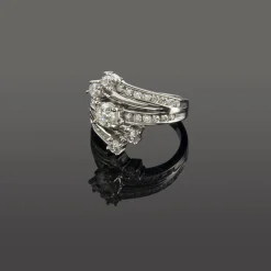 ANILLOS / SORTIJAS Sortija oro blanco y diamantes.