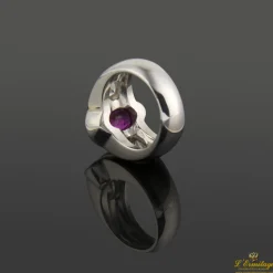 ANILLOS / SORTIJAS Sortija oro blanco rubí y diamantes.