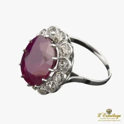 ANILLOS / SORTIJAS Sortija oro blanco rubí y diamantes.