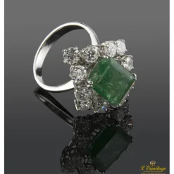 ANILLOS / SORTIJAS Sortija oro blanco esmeralda y diamantes