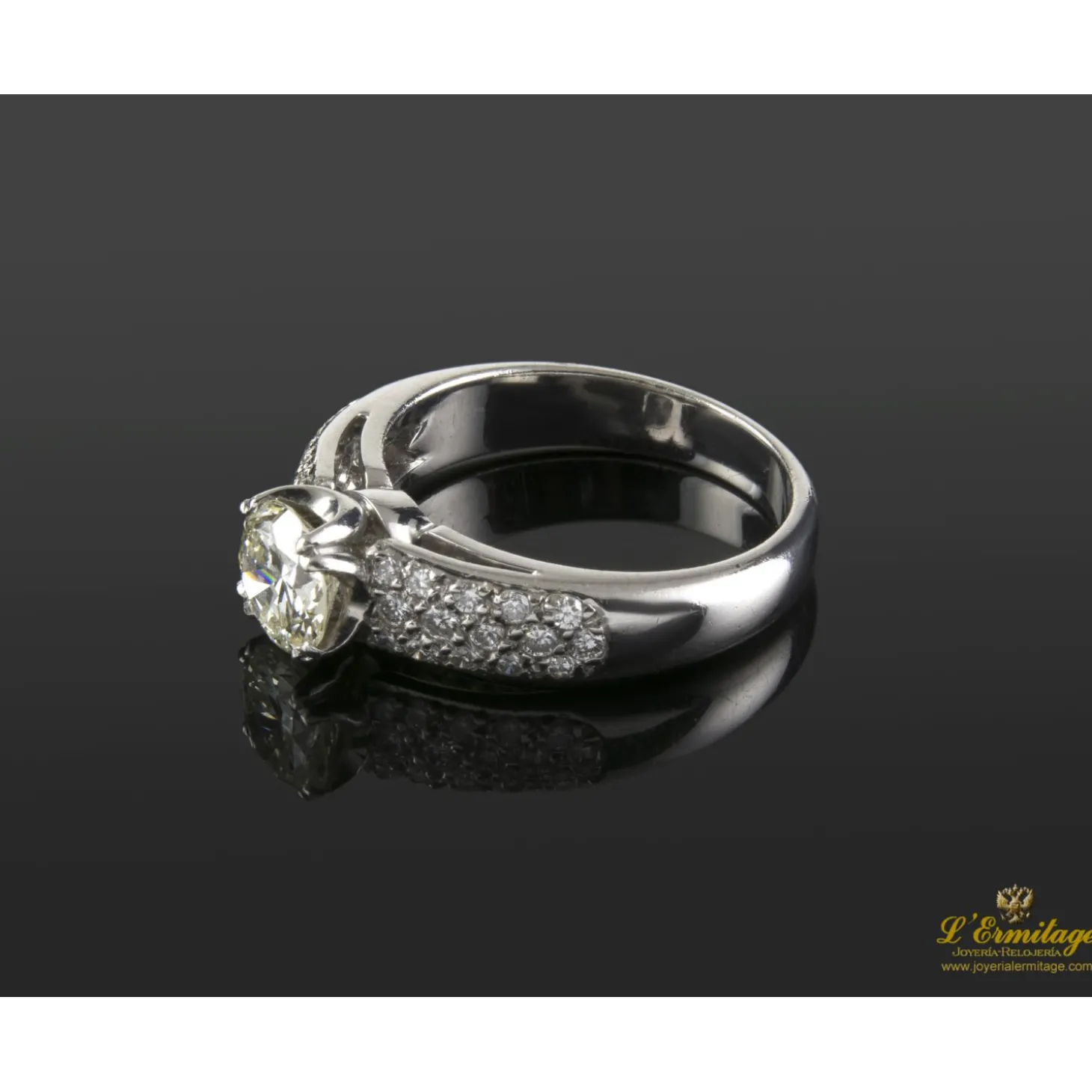 ANILLOS / SORTIJAS Sortija oro blanco y diamantes color l, pureza vvs2 y peso 1,08 cts.