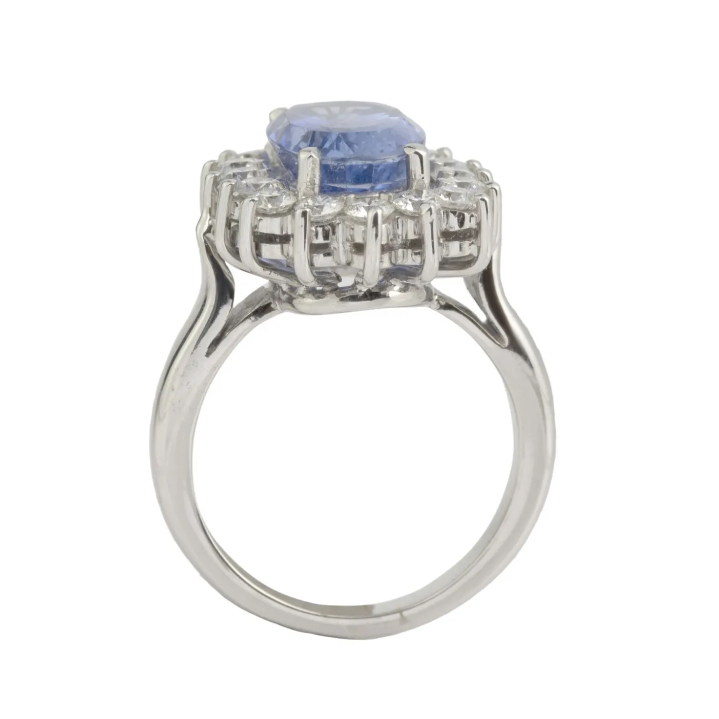 ANILLOS / SORTIJAS Sortija oro blanco zafiro y diamantes.
