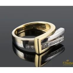 ANILLOS / SORTIJAS Sortija realizada en oro amarillo y oro blanco con brillantes.