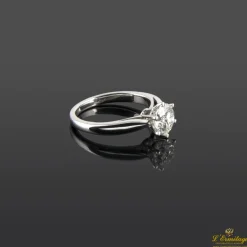 ANILLOS / SORTIJAS Sortija solitario oro blanco color h, pureza vvs1 y peso 1,32 cts.