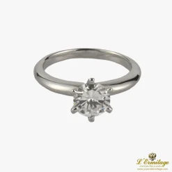ANILLOS / SORTIJAS Sortija solitario oro blanco color d, pureza vvs1 y peso 1,01 cts.