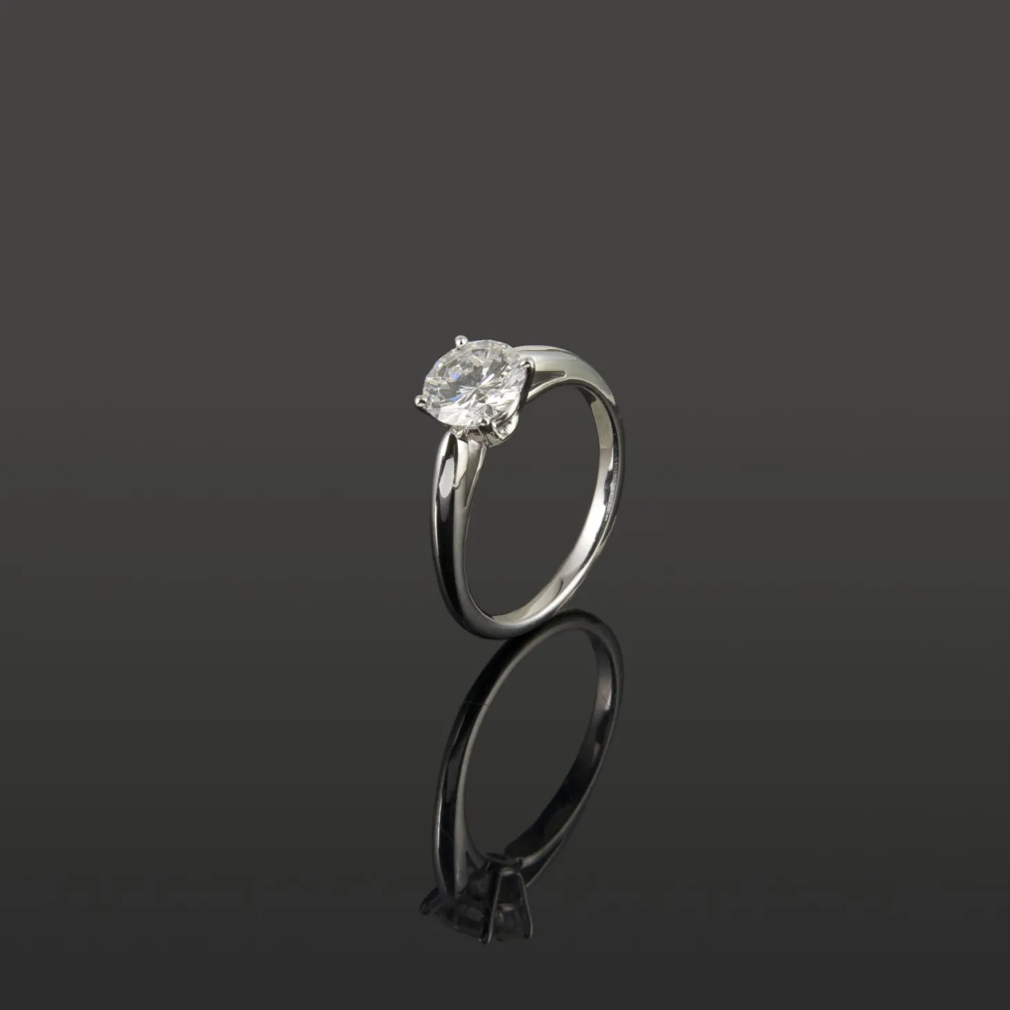 ANILLOS / SORTIJAS Sortija solitario oro blanco color e, pureza vvs1 y peso 1,11 cts.