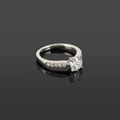 ANILLOS / SORTIJAS Sortija solitario oro blanco color e, pureza vvs1 y peso 1,05 cts.