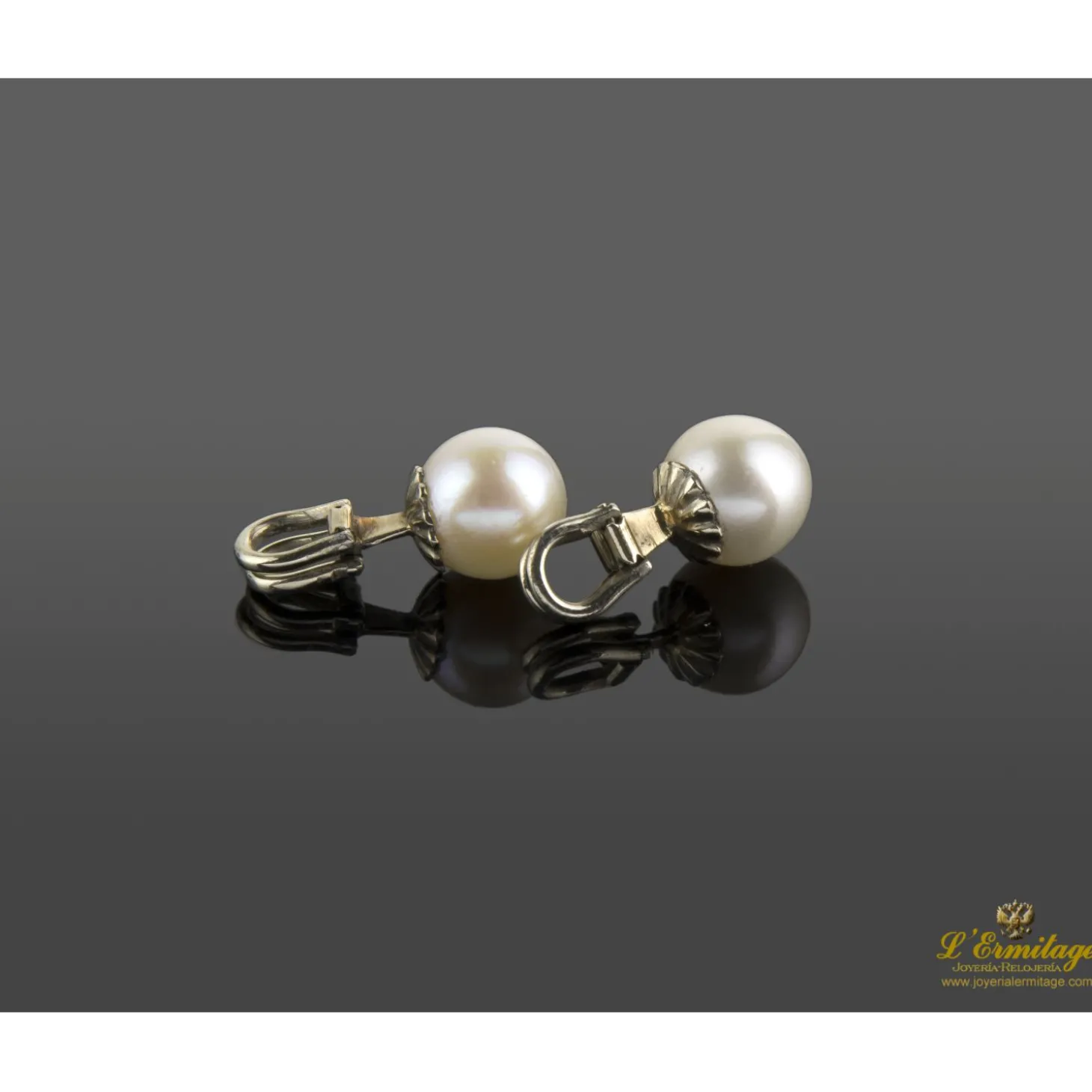 BOTONADURAS Botonadura antigua oro blanco y perlas.