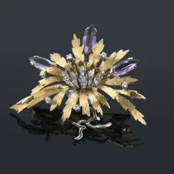 BROCHES / ALFILERES Broche-alfiler  flor oro amarillo oro blanco amatistas y diamantes