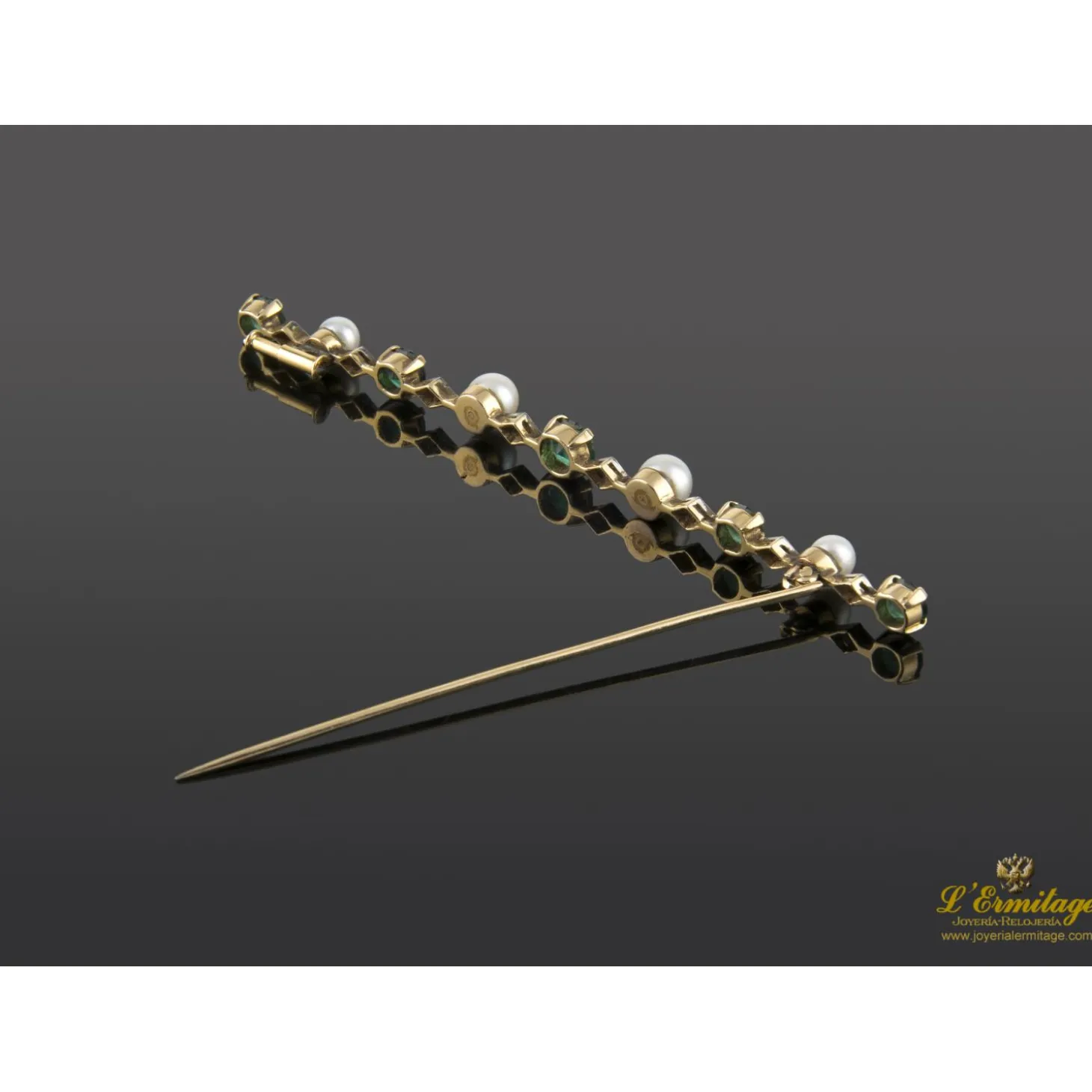 BROCHES / ALFILERES Broche-alfiler oro amarillo esmeraldas perlas y diamantes talla antigua