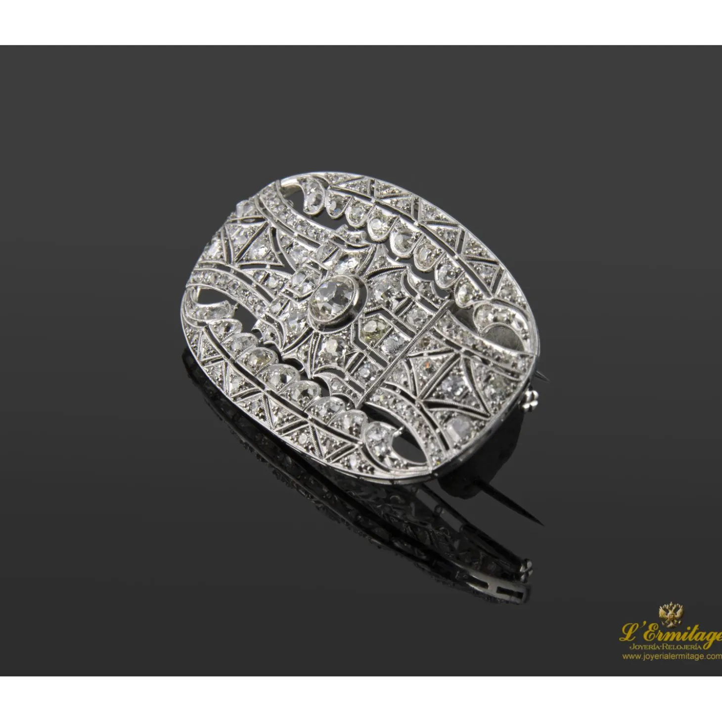 BROCHES / ALFILERES Broche-alfiler antiguo oro blanco y diamantes.