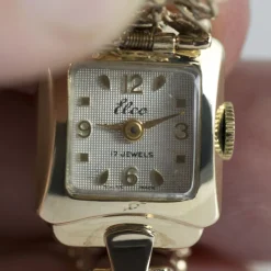 BROCHES / ALFILERES Broche antiguo oro bajo con reloj 