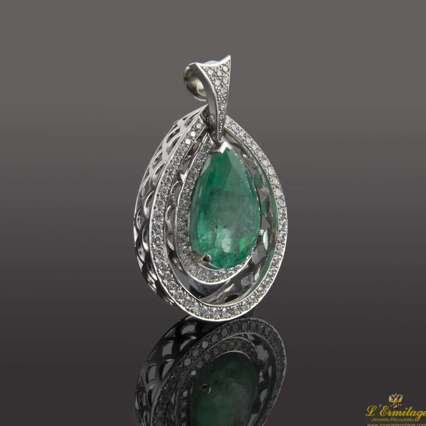 COLGANTES Colgante esmeralda y diamantes