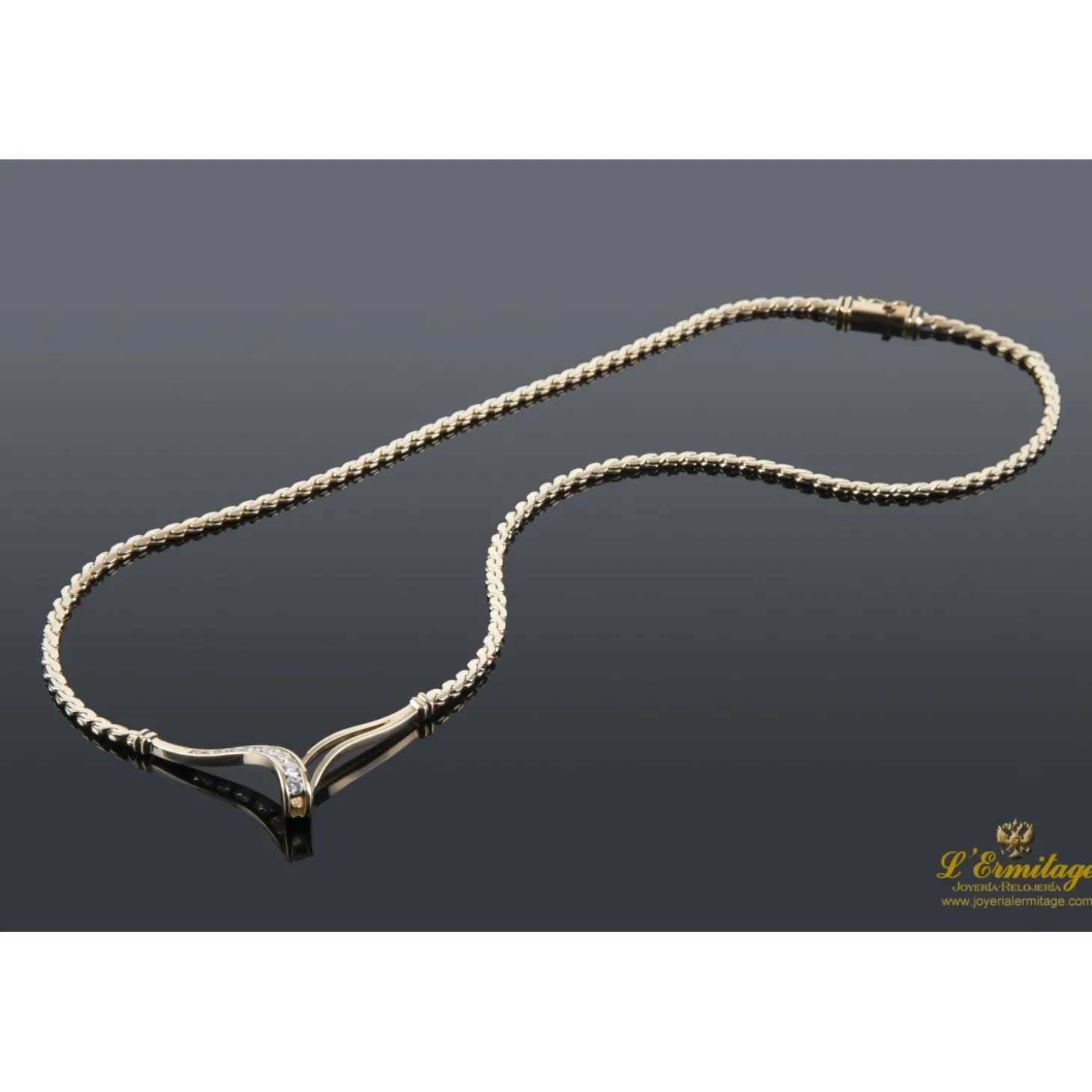 COLLARES Collar en oro amarillo con brillantes
