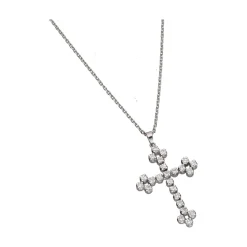 COLLARES Collar en oro blanco y cruz con brillantes.
