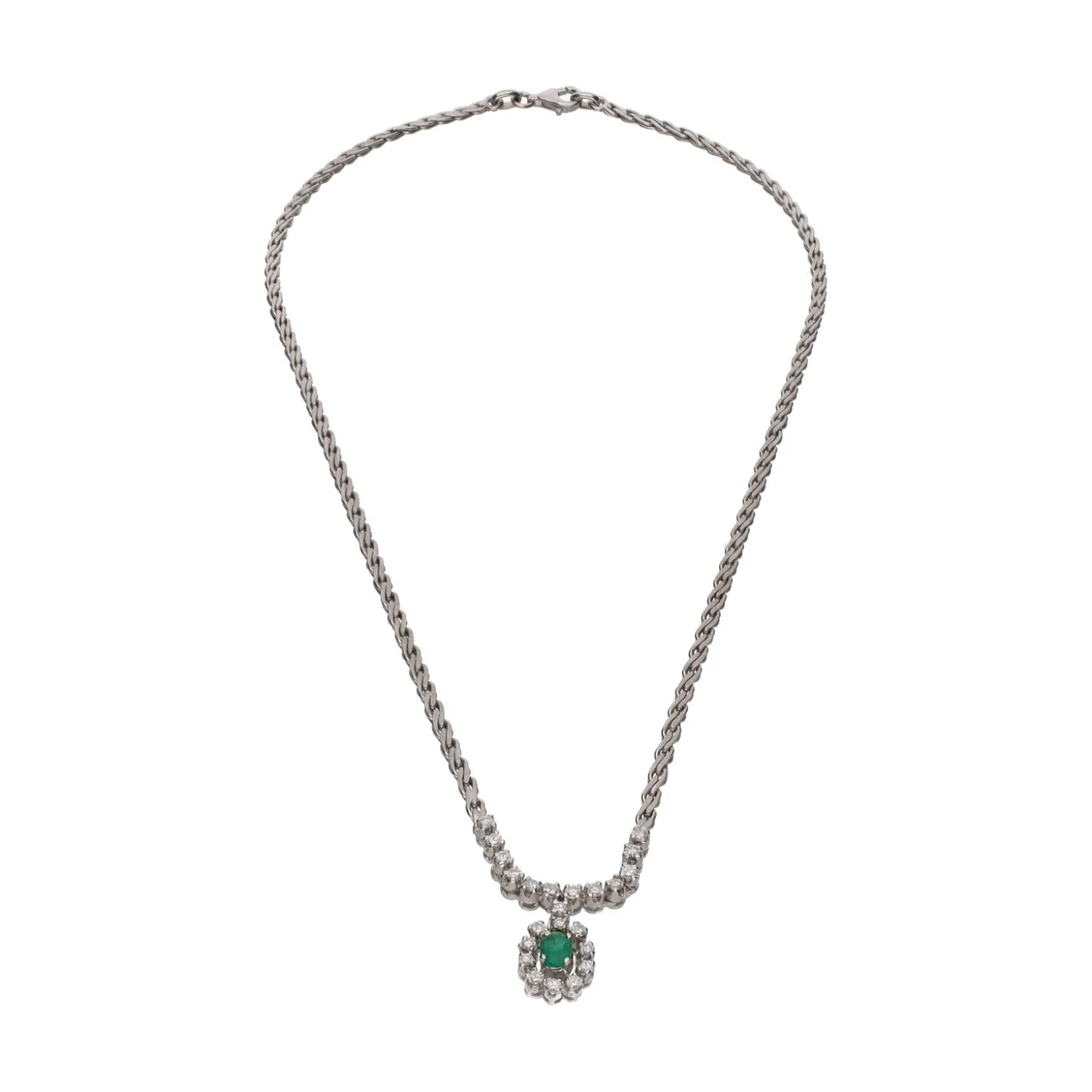 COLLARES Collar en oro blanco con esmeralda y brillantes.