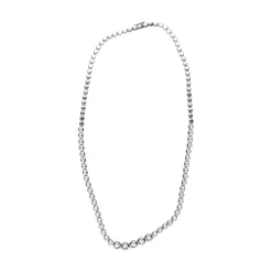 COLLARES Collar riviere en oro blanco con brillantes.