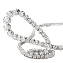 COLLARES Collar riviere en oro blanco con diamantes naturales.