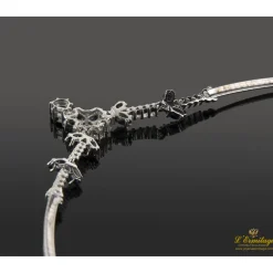 COLLARES Gargantilla oro blanco zafiros y diamantes.
