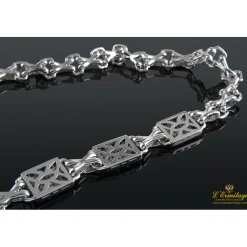COLLARES Gargantilla oro blanco zafiros y diamantes.