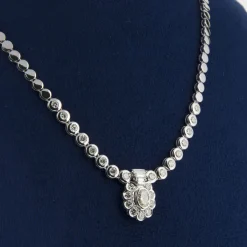 COLLARES Gargantilla oro blanco y diamantes