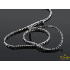 COLLARES Gargantilla riviere oro blanco y diamantes. 40 Cm largo.